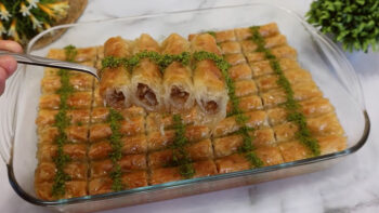 Dakikalar İçinde Fırına Giren Sarma Baklava Tarifi