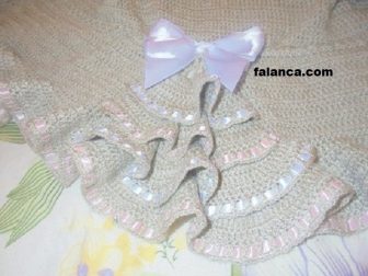 arkasi firfirli kiz bebek hirkasi 3