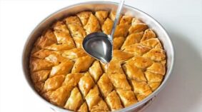 Özel Tekniği İle 40 Katlı Baklava Tarifi