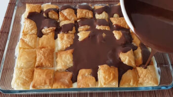 Görenleri Çatlatan Çıtır Çikolatalı Pasta Tarifi