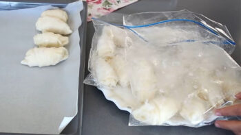 Kabarıp Pofuduk Olan Buzluk Böreği Tarifi