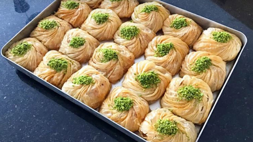 Bayramda Dikkat Çekecek Pervane Baklava Tarifi 2