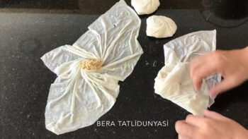 Yemeye Kıyamayacağınız Bayrama Pervane Baklava Tarifi