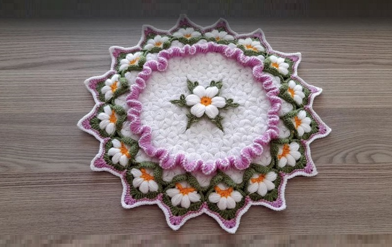 Çeyizleri Çiçek Bahçesine Çeviren Lif Modeli