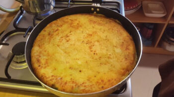 Kaçırılmaması Gereken Pazar Kahvaltısına Tavada Börek Tarifi