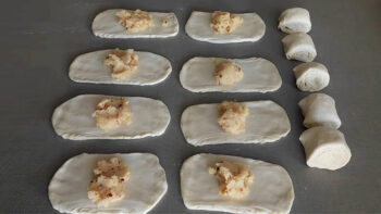 Tepsi Tepsi Anında Yapılan Biten Farklı Börek Tarifi