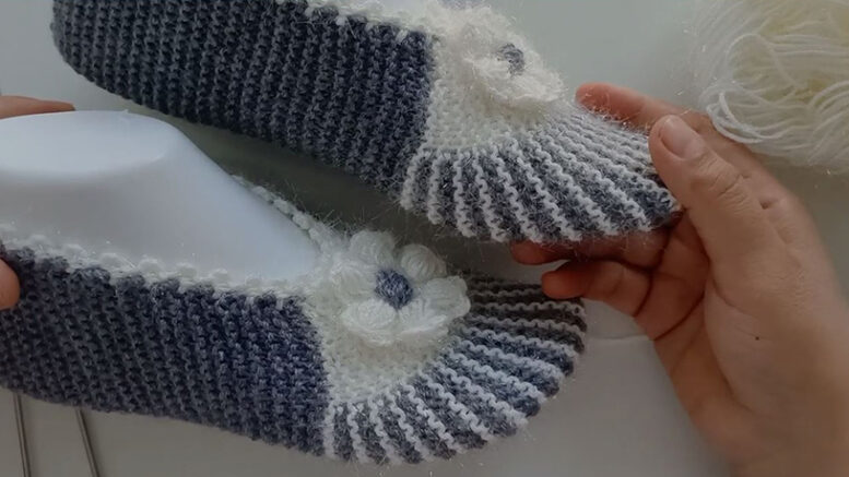 Fıstık Çiçekli Tiril Tiril Patik Modeli