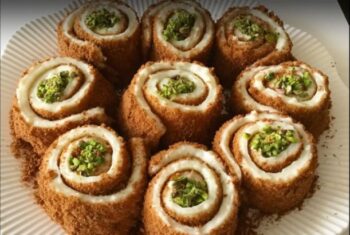 Solmayan Gül Tatlı Tarifi