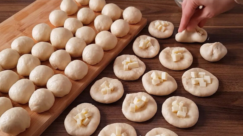 Sırrı Nişastada Olan Poğaça Börek Tarifi 1