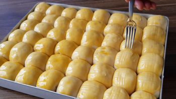 Sırrı Nişastada Olan Poğaça Börek Tarifi