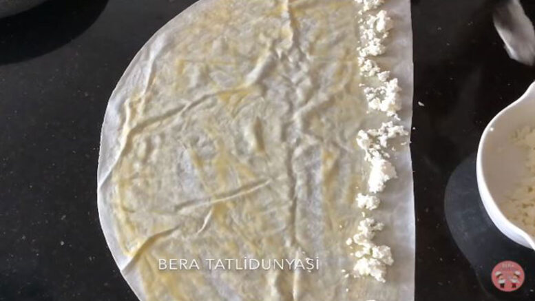Sırrı Suda Beklemesinde Olan Tavada Su Böreği Tarifi 2