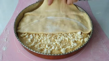 Yapılışı Göreni Şaşırtacak Şaşırtıcı 60 Kat Börek Tarifi