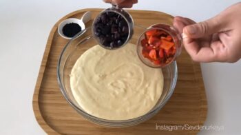 Ağızı Açık Bırakan Köz Biberli Kek Tarifi