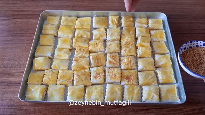 Çıtırtısı Dışarıdan Duyulan Özel Soslu Buzluk Börek Tarifi 2