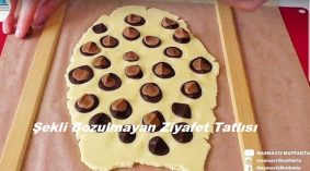 Şekli Bozulmayan Ziyafet Tatlısı Tarifi