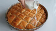 Yapılışı Herkesi Şaşırtan Mayasız 60 Kat Börek Tarifi