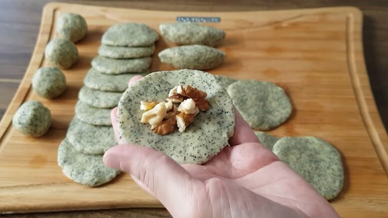 Çok Az Kişinin Bildiği Şerbetli Olay İrmik Tatlısı Tarifi