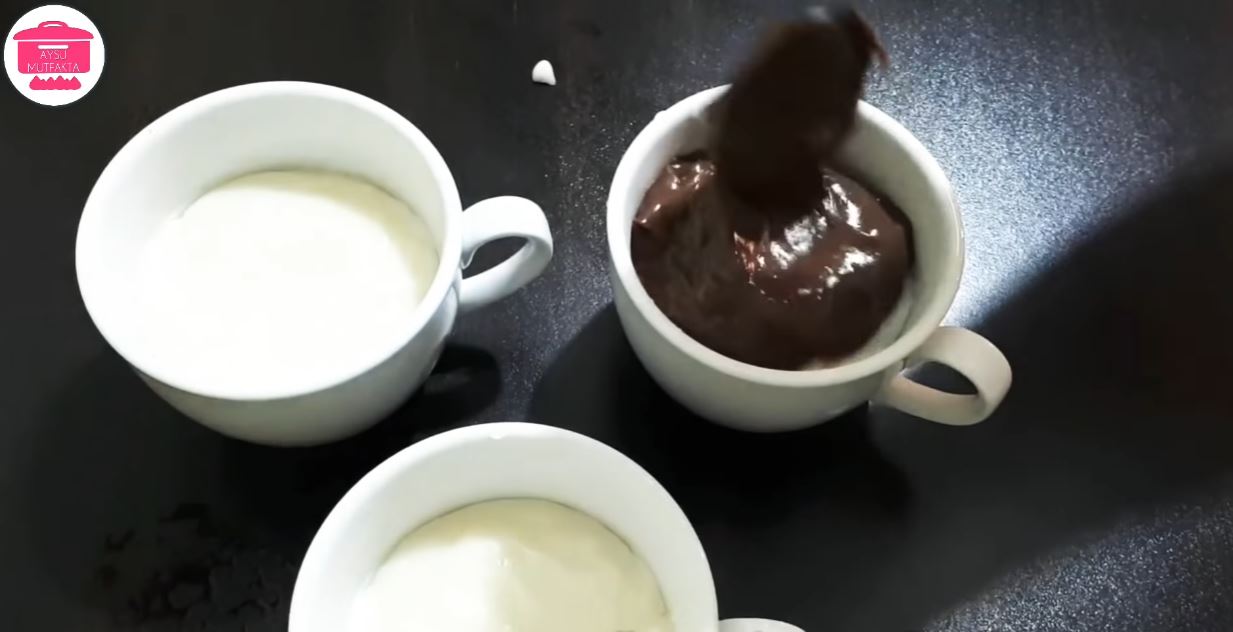 İnanılmaz Pratik Çikolatalı Sütlü Tatlı Tarifi 1