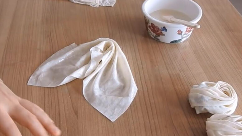 Yapması Zevkli Sofrada Beğeni Toplayan Havalı Börek Tarifi 1