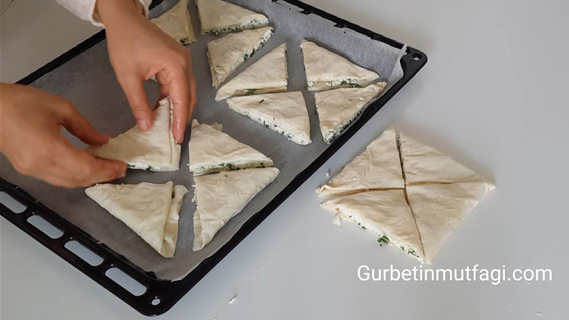 Zahmetsiz Şok Kolay Börek Tarifi 2