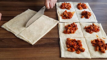 Hamur İşinde Çıtırlıkta Zirve Kat Kat Börek Tarifi