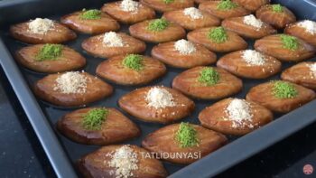 Tam Lokum Olan Barama Mısır Unlu Şekerpare Tarifi