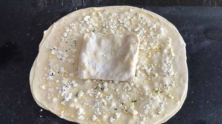 Yöntemi İle En Az 40 Katlı Börek Tarifi 1