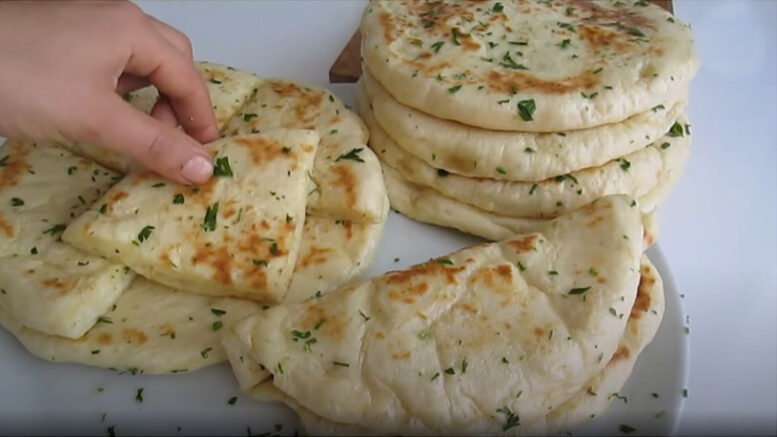 Soslu Farklı Yağlı Bazlama Tarifi 1
