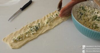 Çıtırlıkta En Son Nokta Olan İkramlık Börek Tarifi