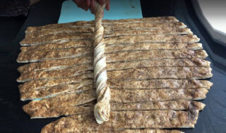 Çıtırtısı Duyulan Kokusu Binayı Saran Çörek Tarifi