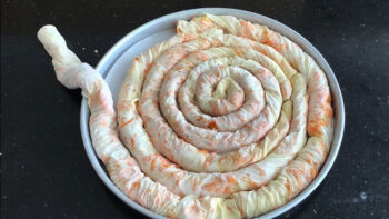 Bütün Sırlarıyla Gerçek El Açma Börek Tarifi