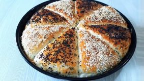 Sofrayı Şenlendiren Kahvaltılık Çörek Tarifi