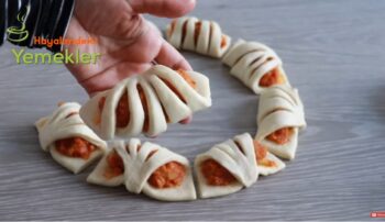Herşeyi Efsane Olacak Poğaça Kahvaltılık Tarifi