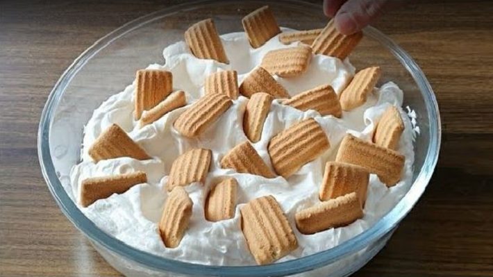 Bebe Bisküvisinden Pişmeyen Pasta Tarifi