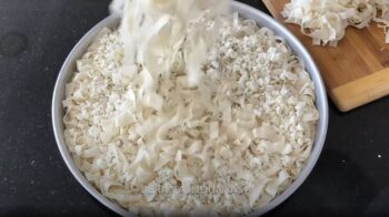 Süper Kolay Kesilen Yufkalardan Sahura Bayrama Börek Tarifi