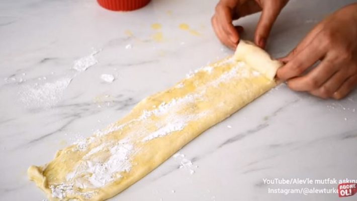 Çıtırlığı Tekniği Farklı Kasede Yapılan Börek Tarifi