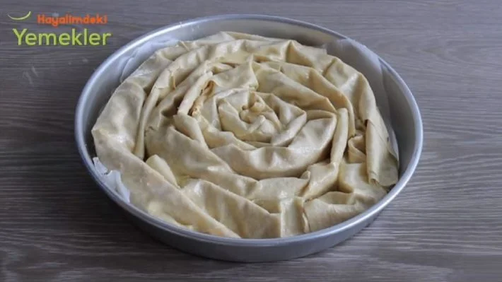 Daha Kolayı Olmayan Açma Börek Tarifi 2