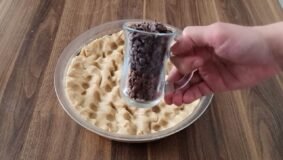 Sadece Sıvı Yağ İle Isırınca Eriyen Çikolatalı Kurabiye Tarifi