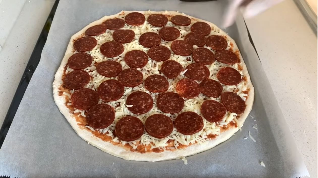 Hazıra Taş Çıkaran Evde Dominos Pizza Tarifi 2
