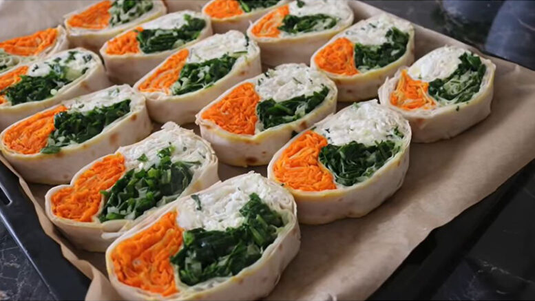 Üçü Bir Arada Muhteşem Görünen Renkli Börek Tarifi 2