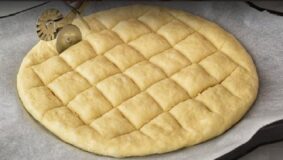 Sahura Şipşak Hazır Sarımsaklı Kahvaltılık Tarifi