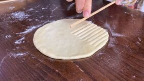 Şekli Çok Merak Edilen Günün Yıldızı Çörek Tarifi