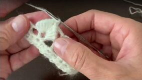 Hemen Biten İp Yemeyen Tığ Yelek Modeli