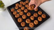 Günlerce Bayatlamayan Un Gibi Simit Kurabiye Tarifi
