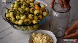 Bütün Sırları İle Gerçek Fındık Biber Turşusu Tarifi