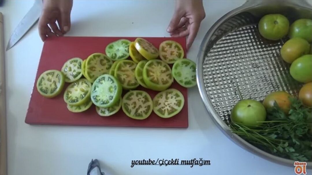 Yapılışı İlk Kez Gösterilen Meşhur Turşu Tarifi