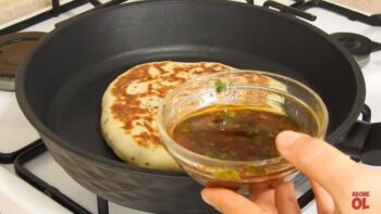 Farklı Soslu Çay Yanına Bazlama Çörek Tarifi