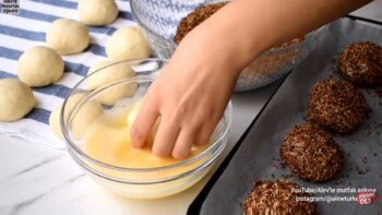 1 Bardak Undan 12 Tane Simit Poğaça Tarifi