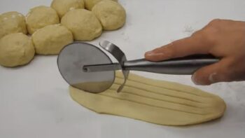 Herşeyi İle Benzersiz İkramlık Çörek Tarifi