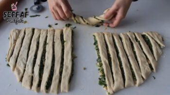 Bu Şekilde Mutlaka Deneyin Ispanaklı Börek Tarifi